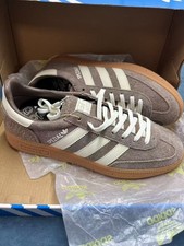 Women's Adidas handball