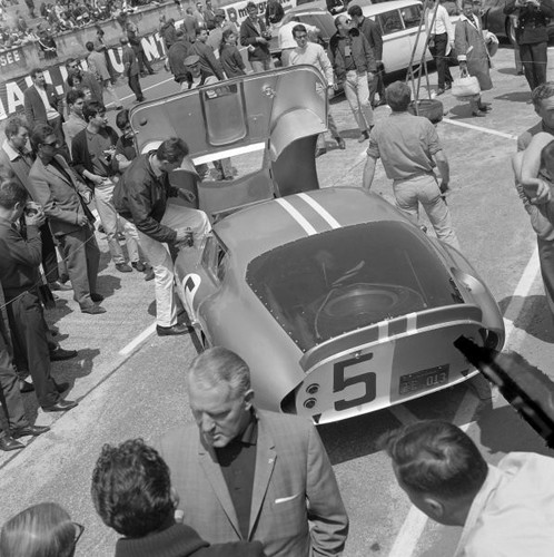 Bob bondurant dan gurney - bondurant,