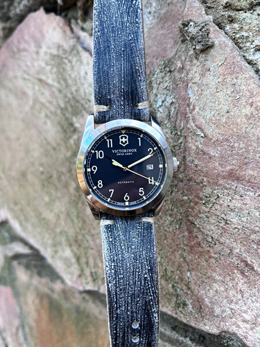 Victorinox infantry automatic