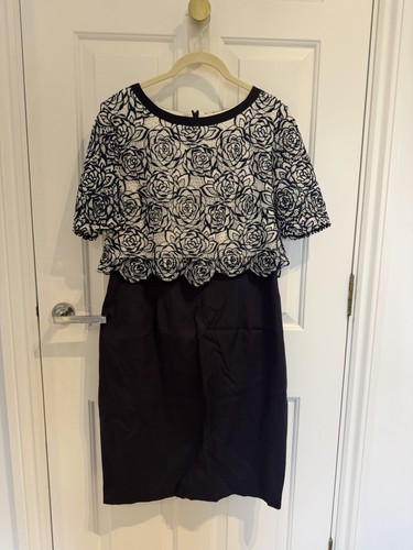Fenn wright manson - navy, floral