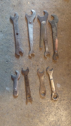 Lot vintage magneto and - lot,