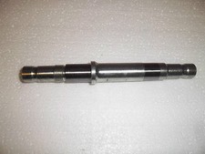 BSA A65 TRIUMPH TR6 T100 T120 T150 TRIDENT FRONT WHEEL SPINDLE 1968-70 37-3582