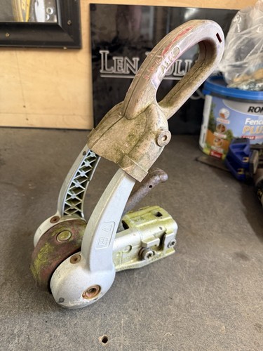 Caravan towhitch stabiliser - ,