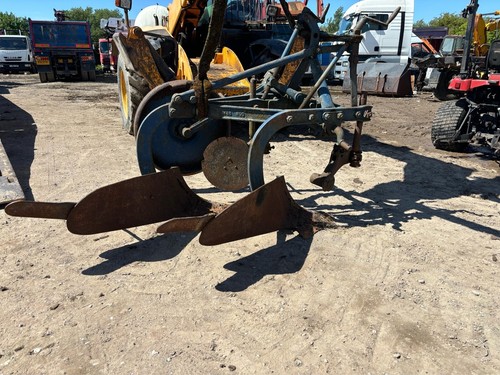Furrow plough tractor - 2, ,