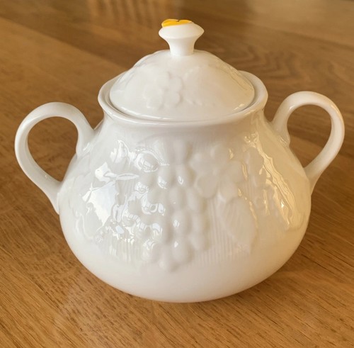 Wedgwood strawberry and - wedgwood,
