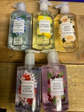 Bath & Body Works 225ml Hand Sanitiser Gel Sanitizer - choose your own scent