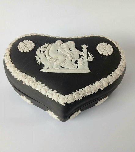 Wedgwood jasper black large - wedgwood,