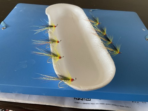 Four salmon flies roncade - four,