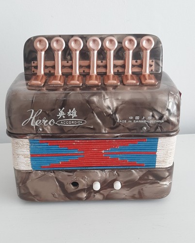 Vintage 1960 hero - ,