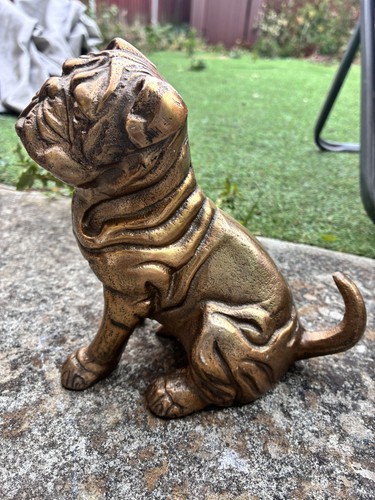 Bronze effect bulldog - effect,