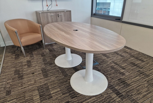 Modern oval boardroom table - boardroom,