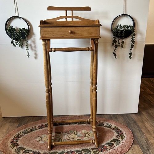 Vintage wood gentleman - vintage,