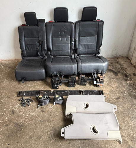 Discovery rear seat - rear, black