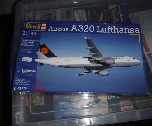 Revell 04267 airbus a320 - revell,