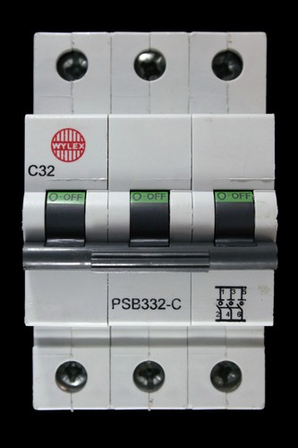 Wylex amp curve - wylex,