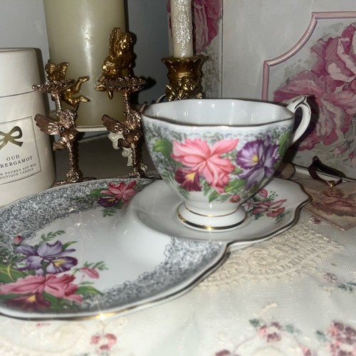 Vintage floral collectors - vintage,