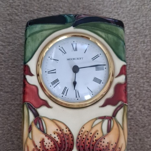 Moorcroft anna lily - lily, with