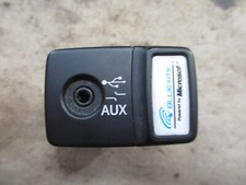 735531771 AUX-USB-BUCHSE ANSCHLUSS (BLUE&ME) FIAT 500 (312) 2008-2015