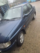 Ford Escort 1.6 ghia Saloon