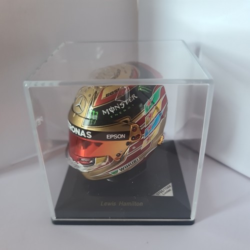 Spark scale mini helmet - 1/5,