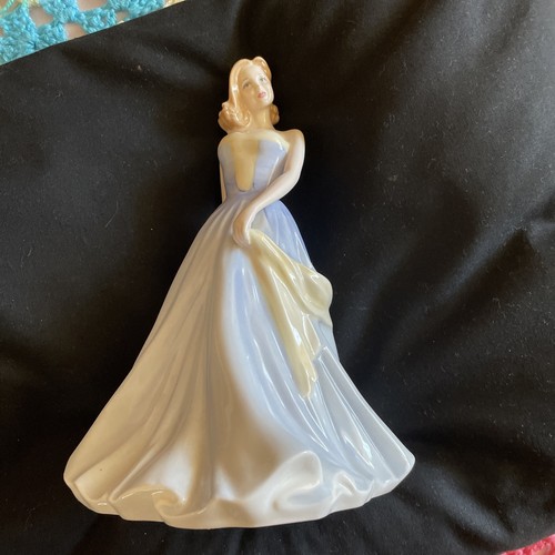 Royal doulton figurines pretty - doulton,