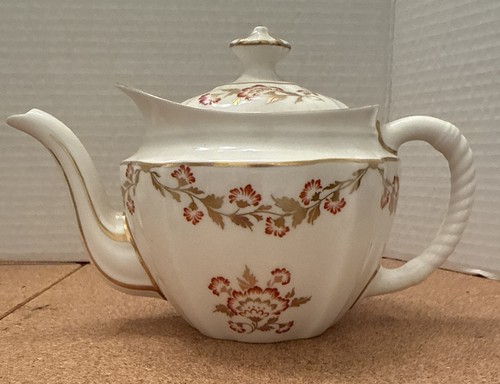 Royal crown derby teapot - derby,