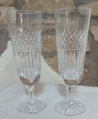 Pair vintage elegant - of,