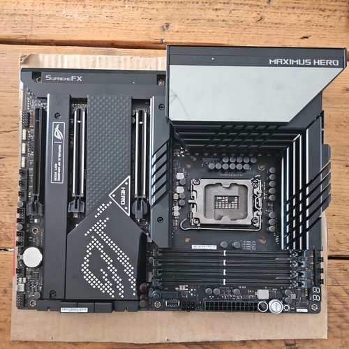 Asus rog maximus z690 hero - rog,