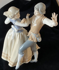 LLADRO COUPLE DANCING THE