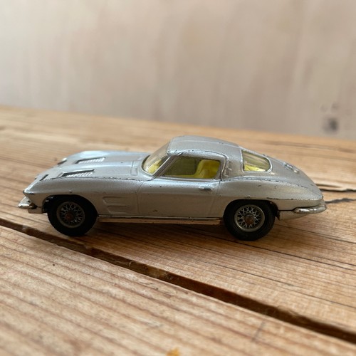 Corgi toys chevolet corvette - toys,