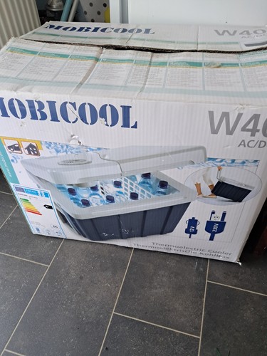 Mobicool 12v electric coolbox - 12v,