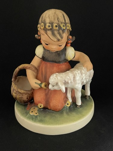 Hummel goebel figurine - m, i