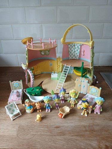 Fifi and the flowertots - and,