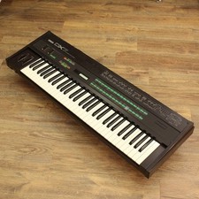 Used YAMAHA DX7 FM Synthesizer