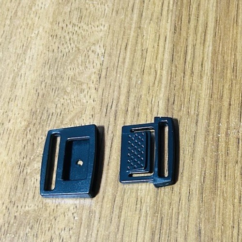 Center release buckle - release, fits