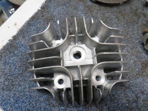 Suzuki cylinder head new old - cylinder,