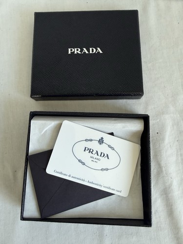 Prada saffiano leather bifold - prada,