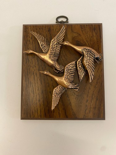 Vintage brass tone flying - brass-tone,