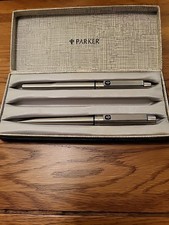 Vintage Parker 25 (mark 1) Fountain & Ballpoint Pen Set. Cased. No Date Codes.