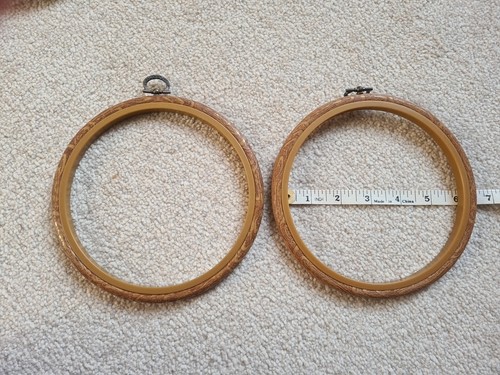 Wood effect embroidery - effect,