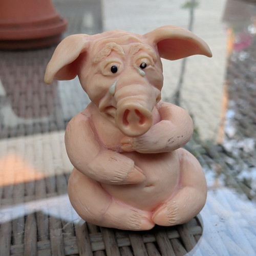 The leonardo collection pigs - the,