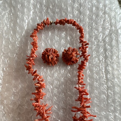 Orange coral chip necklace - coral,