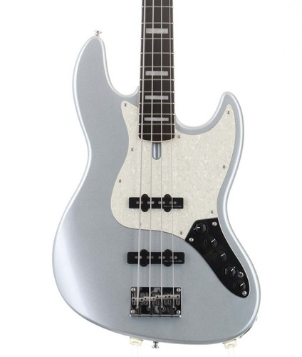Sire marcus miller - sire, alder