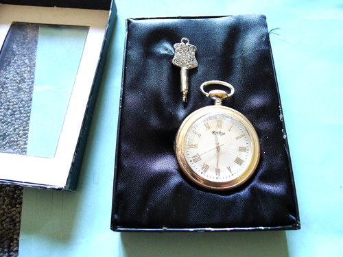 Rethyo cased key wind - key,