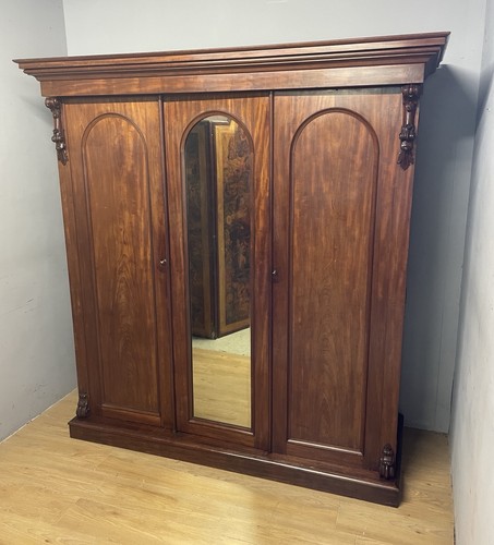 C19th flame mahogany triple - c19th,