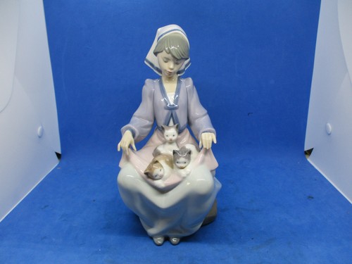 Lladro lap full love girl - lap,