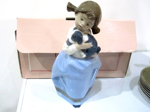 Nao girl with - a, puppynlarge