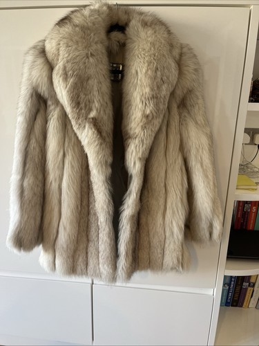 Saga arctic fox fur - fur, coat