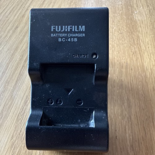 Fujifilm battery charger - battery,