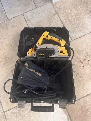 Dewalt dw678k planer 240v - dw678k,